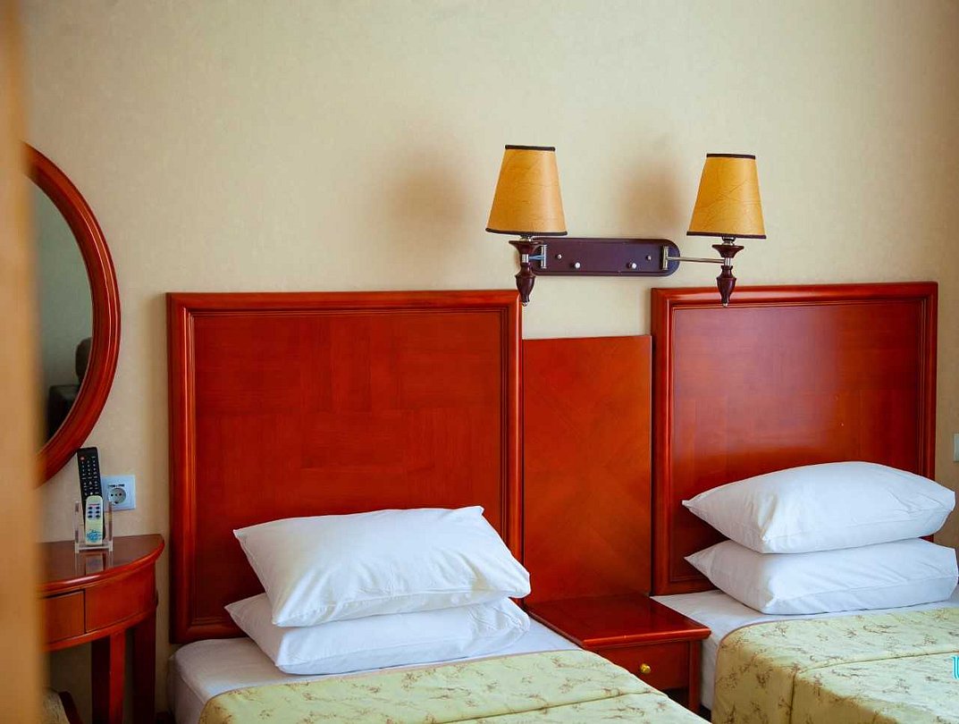 Люкс 2-местный 2-комнатный (без балкона)