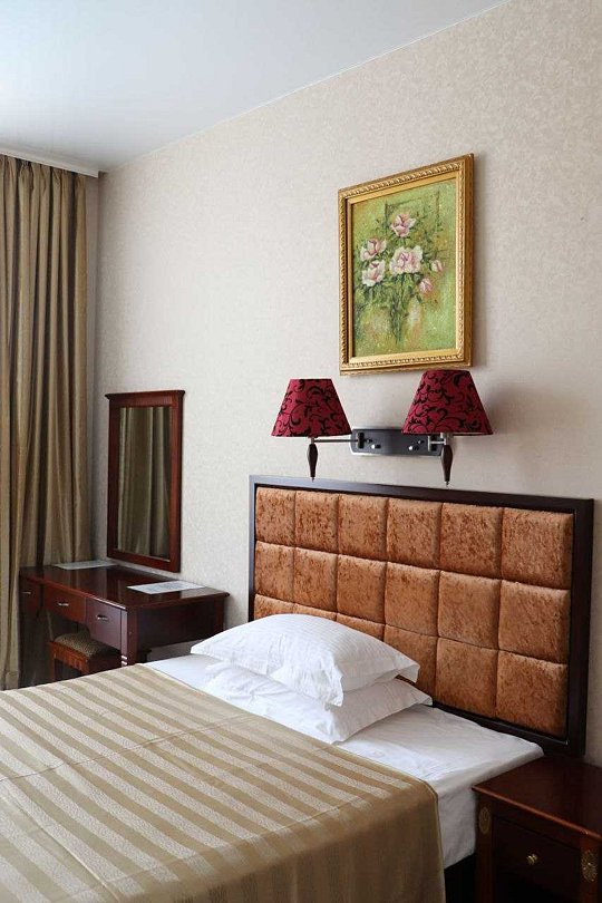 Люкс 4-местный 3-комнатный