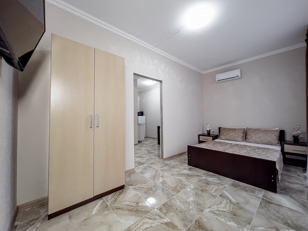 Апартаменты студия 4-местные 2-комнатные с кухней