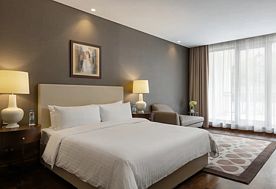 3-мест.(разм. в 4-мест.) улучш. апарт. 2 спальни, Отель Sochi Marriott Krasnaya Polyana, Красная поляна