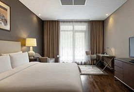 4-мест. (разм. в 6-мест.) апарт. 3 спальни, Отель Sochi Marriott Krasnaya Polyana, Красная поляна
