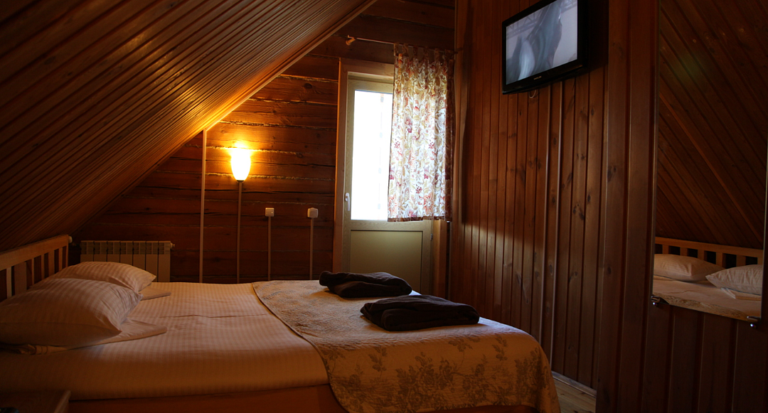 Дом VIP 4-местный 2-комнатный