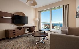 1-мест. (разм. в 2-мест.) 2-комн. люкс (вид на море), Отель Mantera Resort & Congress, Адлер