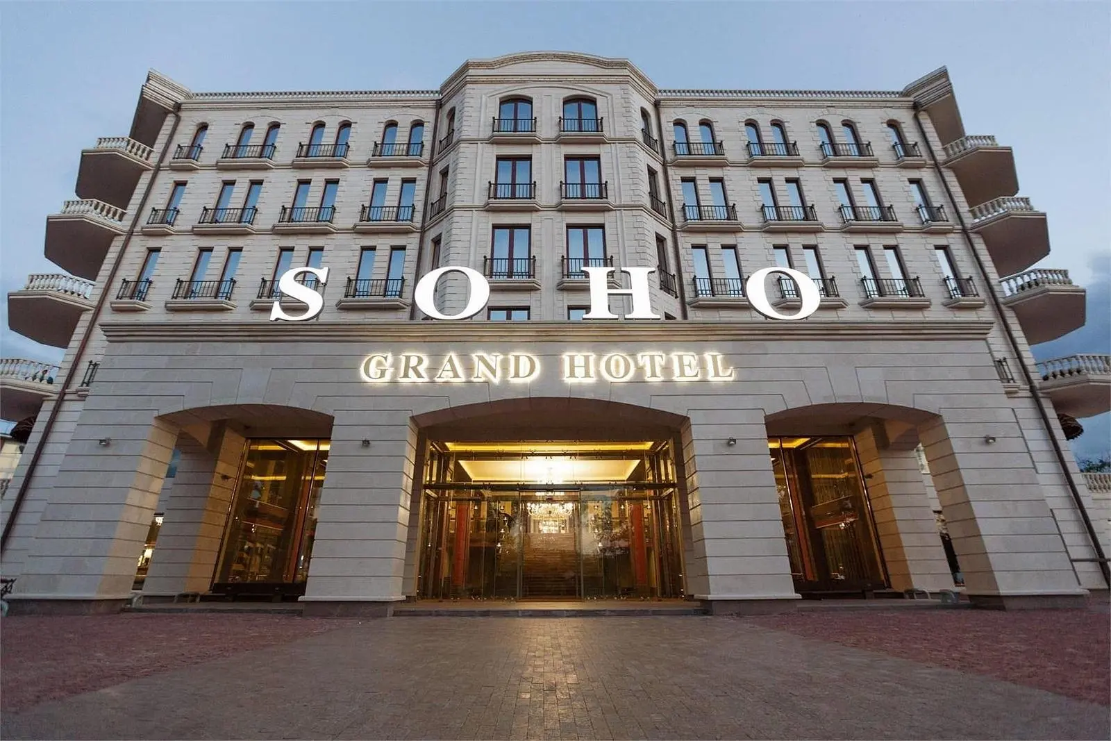 Отель Soho Grand Hotel, Азов, Ростовская область
