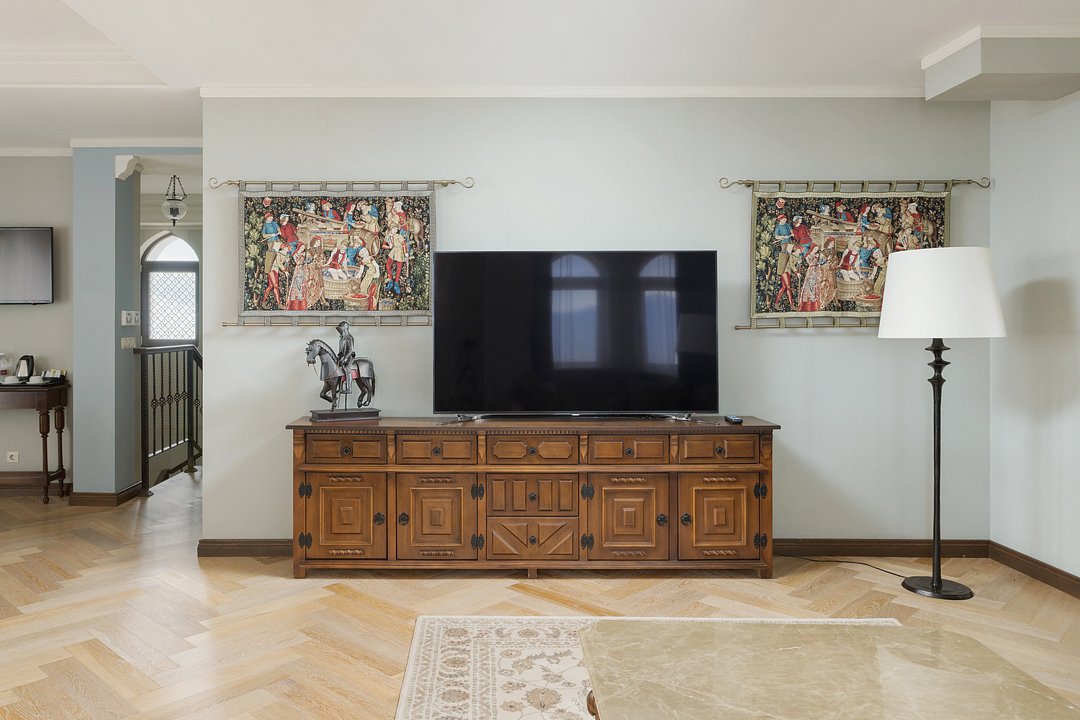 Люкс Роял 4-местный 3-комнатный