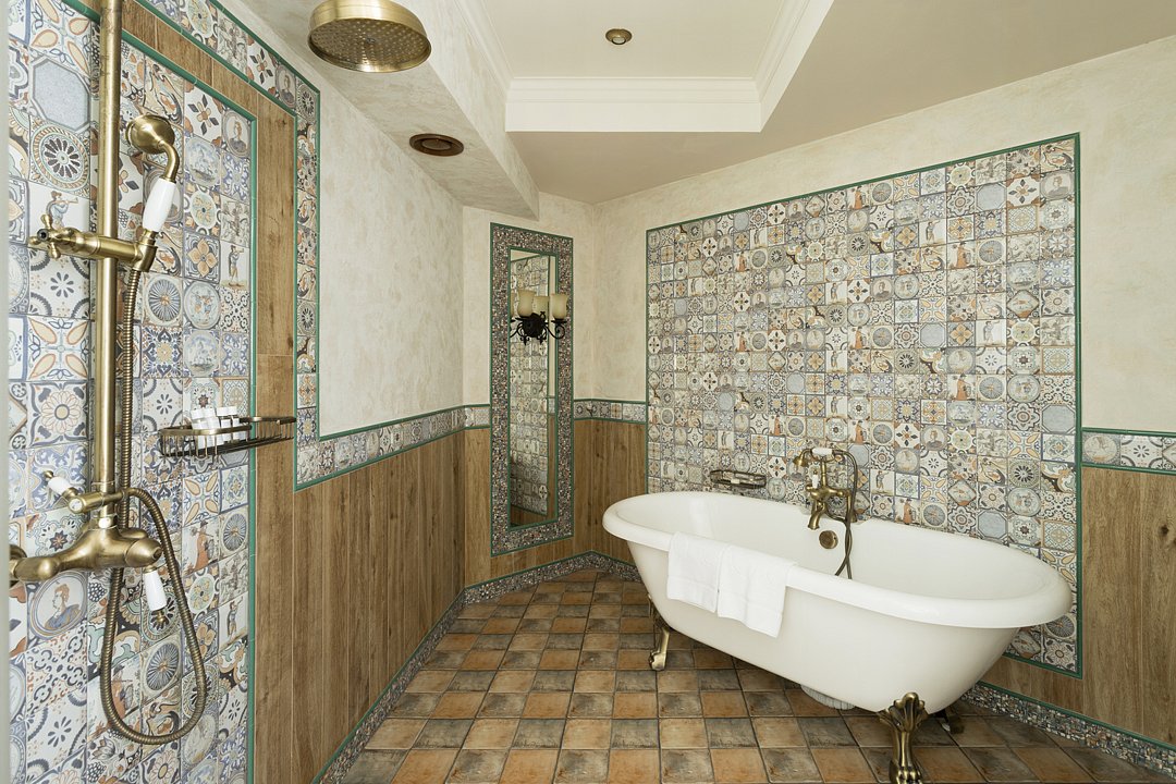 Люкс Роял 4-местный 3-комнатный