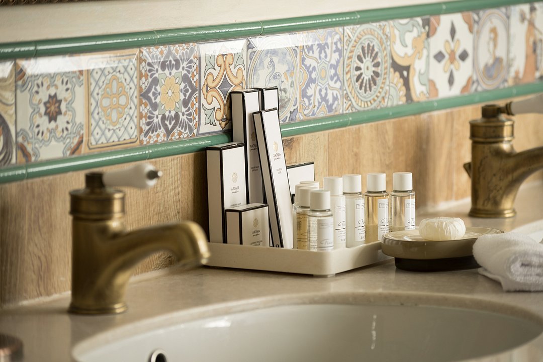 Люкс Роял 4-местный 3-комнатный