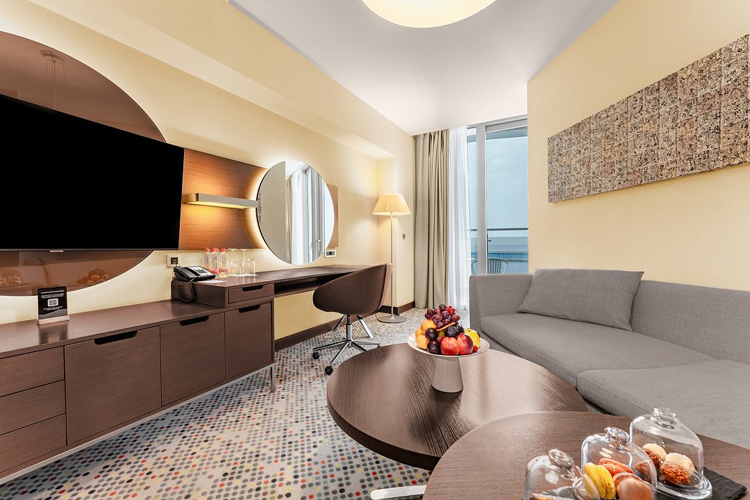 Люкс Джуниор 2-местный (с гидромассажной ванной и видом на море)