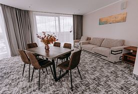 1-мест. (разм. в 4-мест.) 3-комн. апарт. (с террасой, вид на море), Отель Grand Hotel Anapa, Анапа