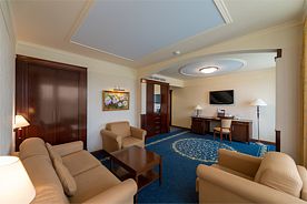 Люкс вид на озеро, Отель Mistral Hotel & Spa, село Рождествено