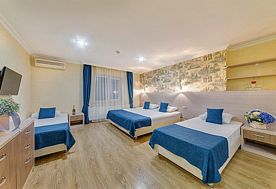 3-мест.(разм. в 4-мест.) апартаменты с кухней, Отель Атлас, Геленджик