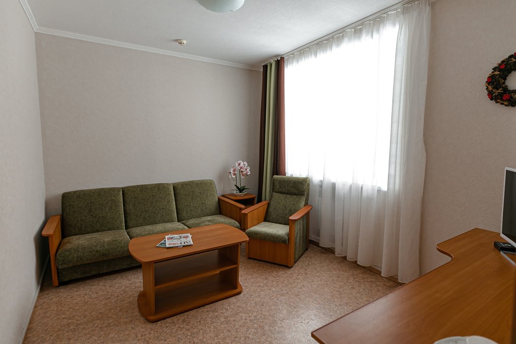 Семейный 2-местный 2-комнатный (№1 «Солнечный»)