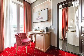 Luxe PION, Гостиница Вилла Маралис, Кемерово