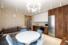 Абри Люкс Санторини, Апартаменты Abri Luxe London city, Пермь