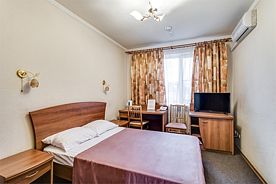 Улучшенный с двуспальной кроватью, Отель Платовский, Ростов-на-Дону