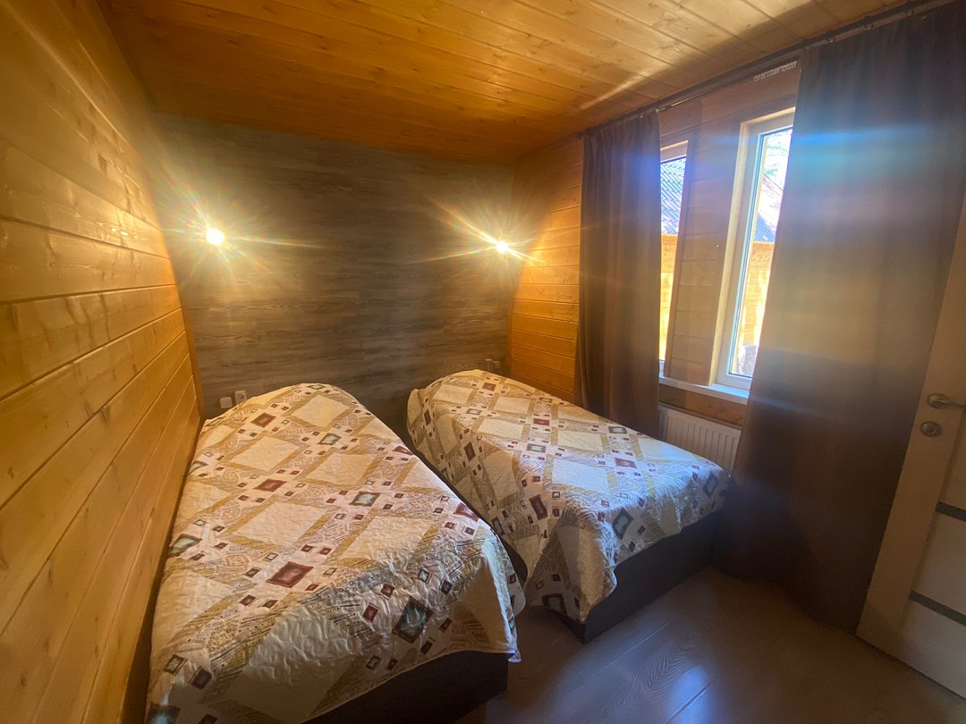 Коттедж 6-местный 1-комнатный №1,2,3 (Праздничный)