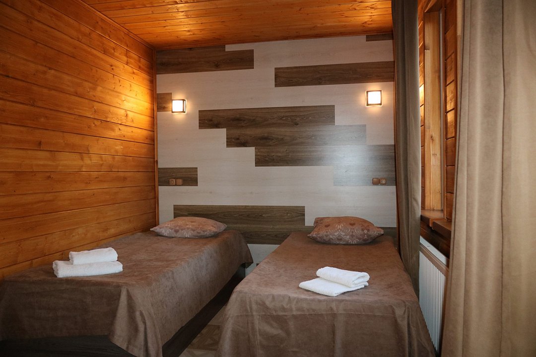 Коттедж 6-местный 1-комнатный №1,2,3 (Праздничный)