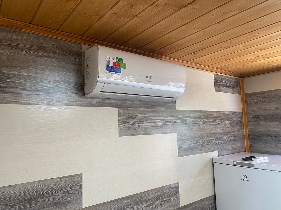 Коттедж 6-местный 1-комнатный №1,2,3 (Праздничный)