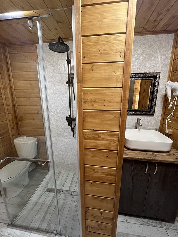 Коттедж 6-местный 1-комнатный №1,2,3 (Праздничный)