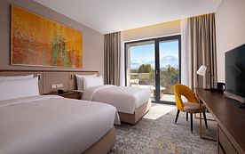Двухместный номер Classic с балконом 2 отдельные кровати, Отель Swissotel Wellness Resort Alatau Almaty, Алма-Ата