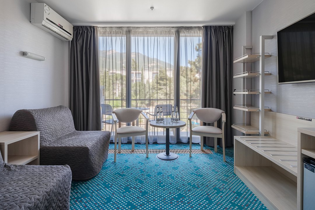 Люкс вариант с креслом.