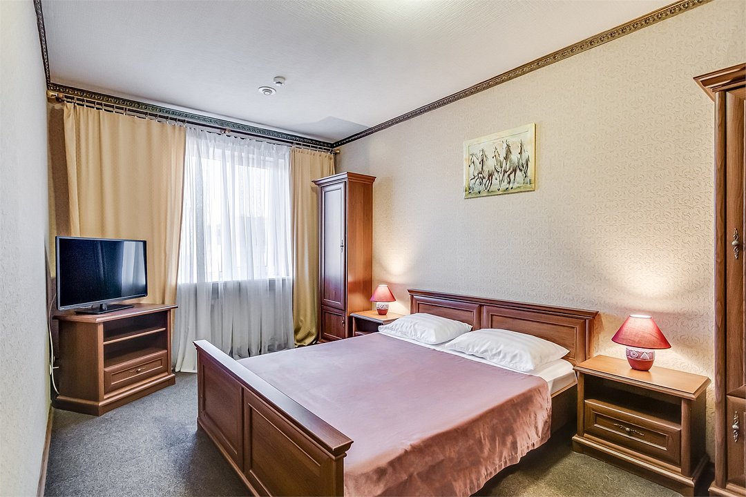 Люкс 4-местный 2-комнатный