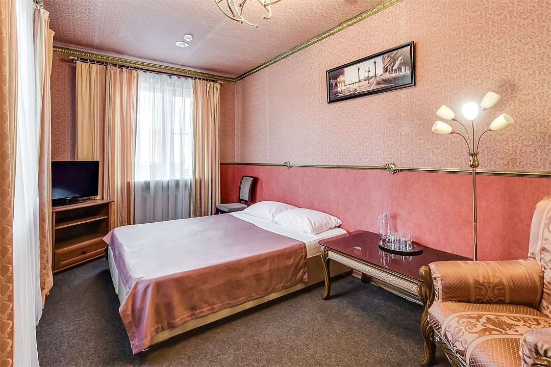 Люкс 4-местный 2-комнатный