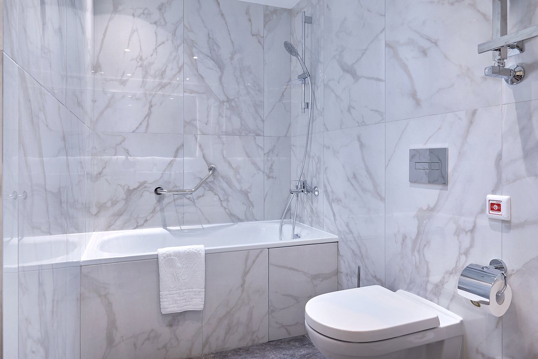 Люкс Премиум 2-местный 2-комнатный (с балконом)