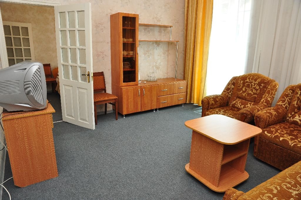 Стандартный 2-местный 2-комнатный 2 категории корп.1 (2К2м2к1)