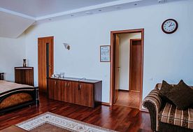 1-мест. (разм. в 2-мест.) станд. семейный, Отель Снежный, Шерегеш