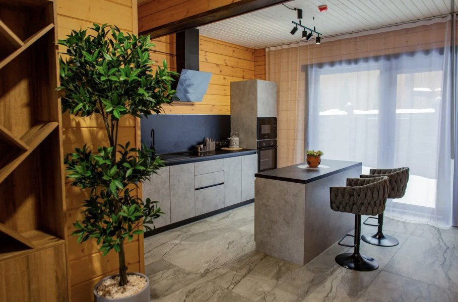 Дом 8-местный 4-комнатный (гостевой с сауной)