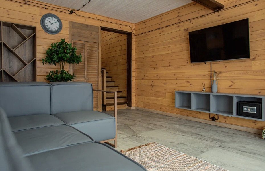 Дом 8-местный 4-комнатный (гостевой с хамамом)