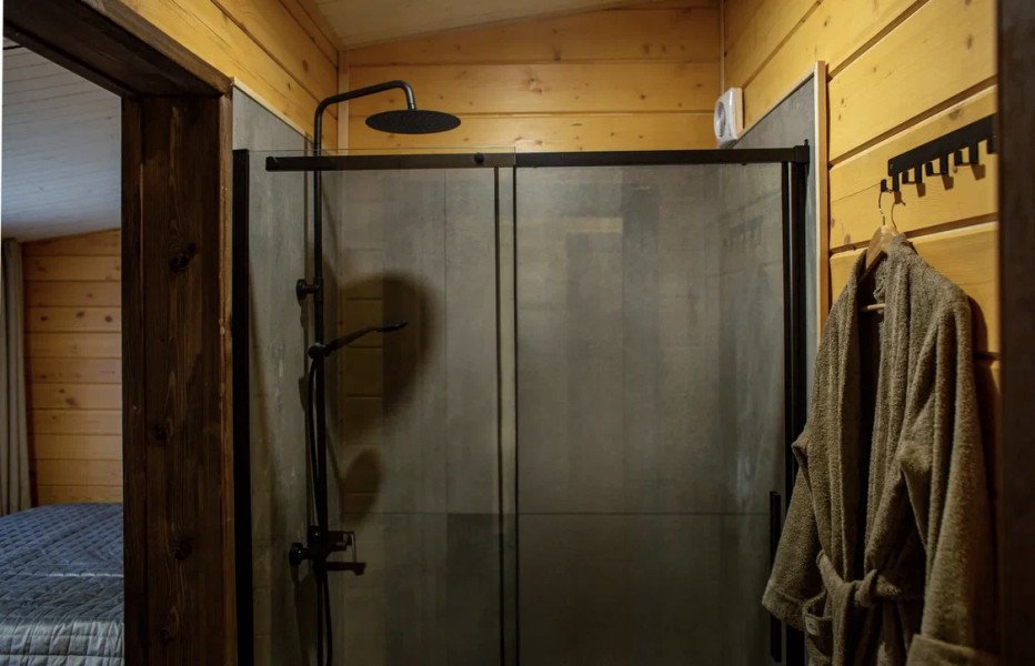 Дом 8-местный 4-комнатный (гостевой с хамамом)