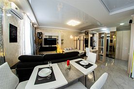 10 Лет Октября 70., Апартаменты RENT сервис, Омск