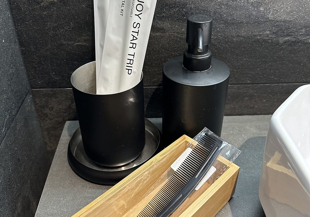 Барнхаус 2-местный (в соснах)