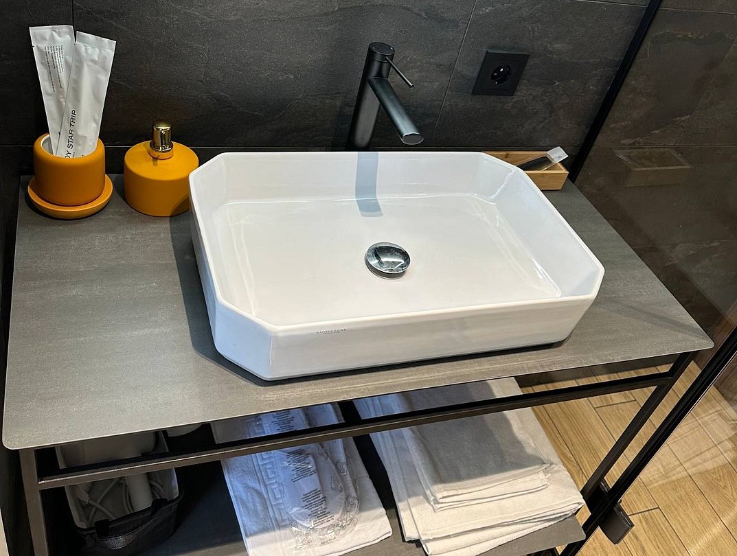 Барнхаус 2-местный (в соснах, с видом на озеро)