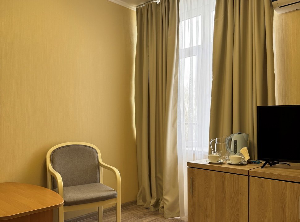 Полулюкс 2-местный 2-комнатный (2 корпус)