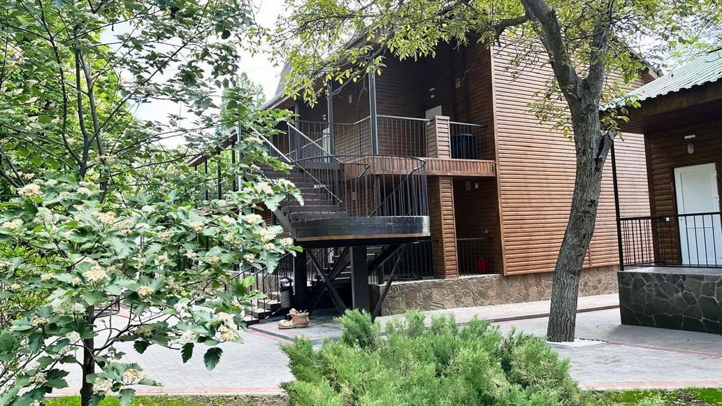 Полулюкс 2-местный 2-комнатный (2 корпус)