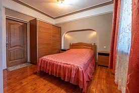 Двухместный номер Standard с видом на внутренний двор двуспальная кровать, Гостиничный комплекс Вилла Империя, поселок Аршан