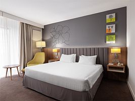 Улучшенный номер с кроватью King-size и доступом в lounge-зону, Edge Seligerskaya-Moscow, Москва