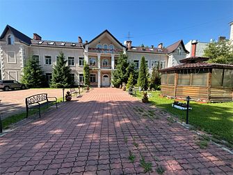 Отель Елизар