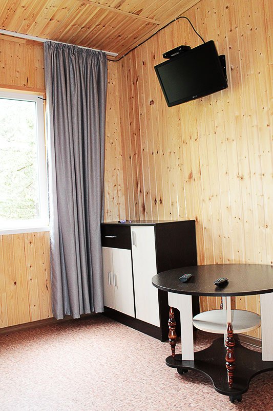 Домик 4-местный 2-комнатный (№78)