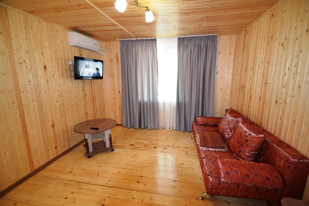 Домик 5-местный 2-комнатный (№41, Б)