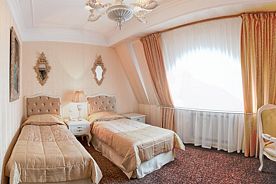 Двухместный номер Standard 1 категории 2 отдельные кровати, Отельный комплекс Царская деревня, Сергиев Посад