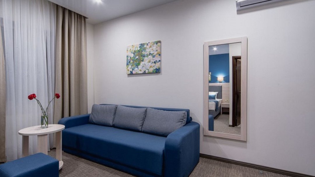 Комфорт 2-местный 1-комнатный (семейный с патио)