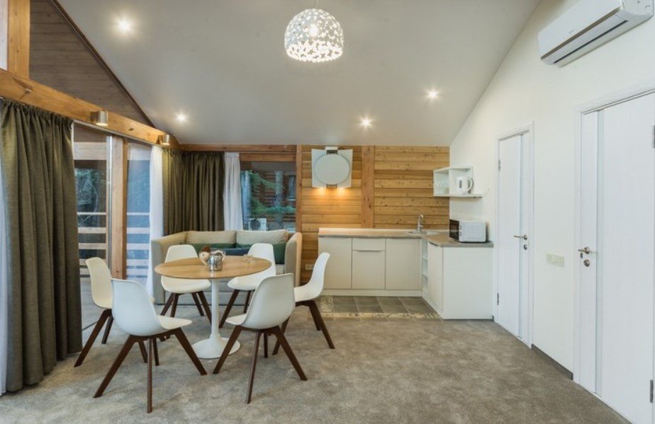 Коттедж новый 4-местный 3-комнатный