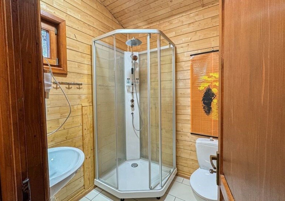 Коттедж Сруб Люкс 2-местный 2-комнатный