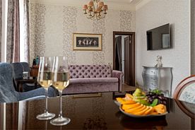 Люкс с видом на набережную реки Мойки, Отель Maria St. Petersburg, Санкт-Петербург