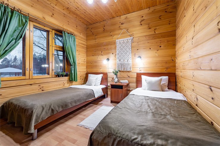 Коттедж 4-местный №4 (Сказочный дом у воды)