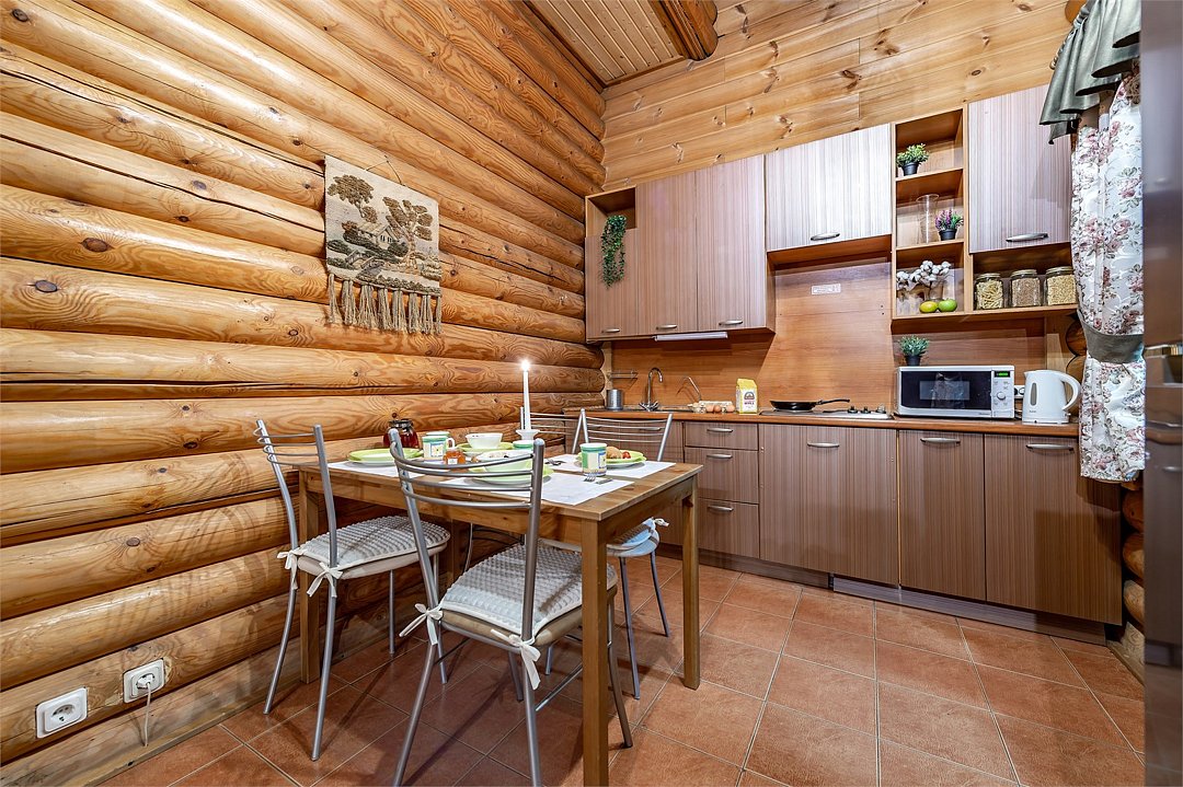 Коттедж 4-местный №4 (Сказочный дом у воды)